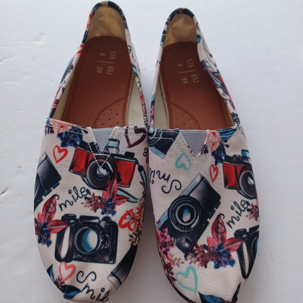 Slip on shoes size 8 canvas with cameras hearts and smiles